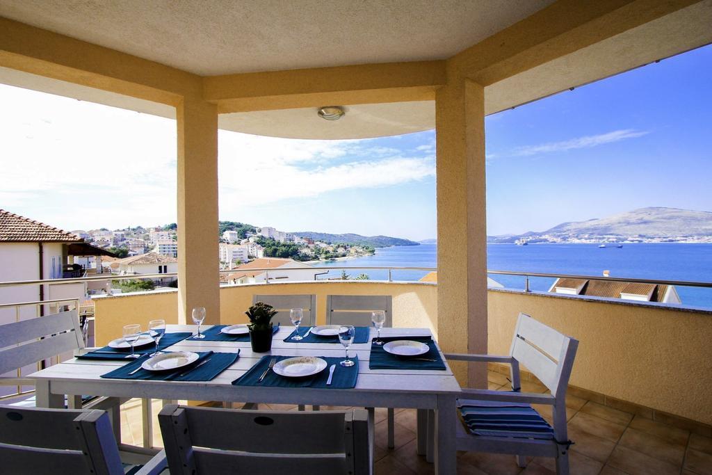 Apartments Zlatka Trogir Rum bild